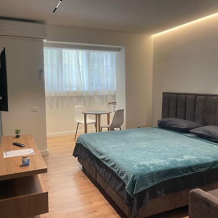 Downtown Studio Apartments Tirana Exterior foto