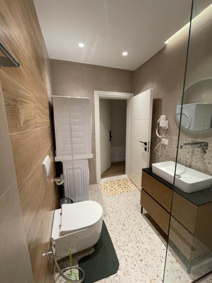Downtown Studio Apartments Tirana Exterior foto